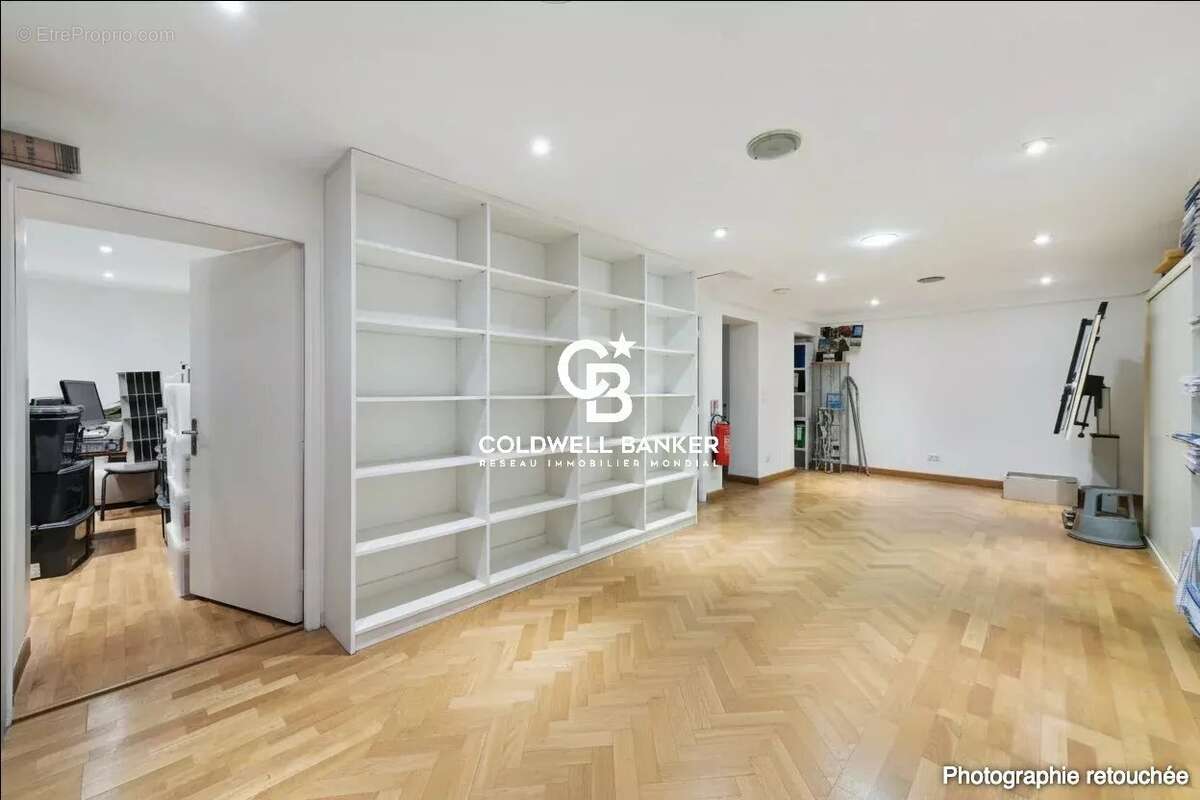 Commerce à PARIS-7E