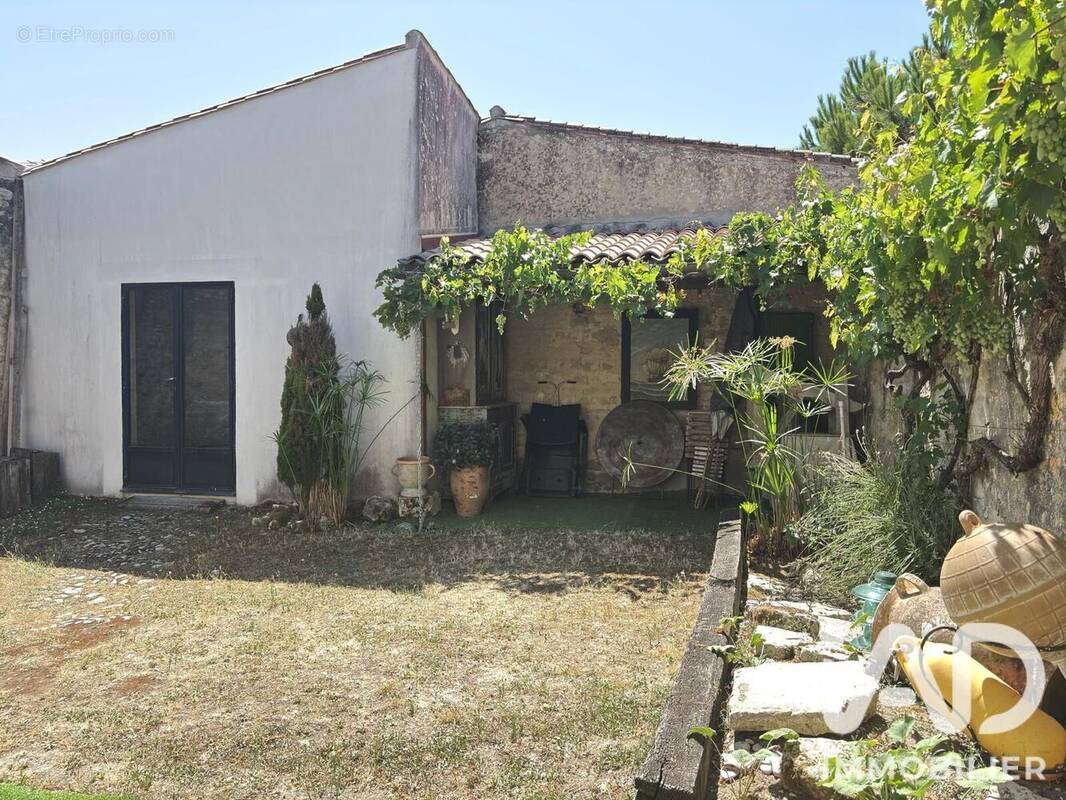 Photo 1 - Maison à LA FLOTTE