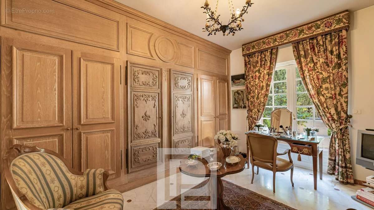 Maison à AURIBEAU-SUR-SIAGNE