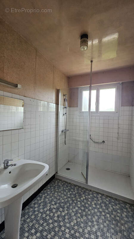 Maison à NOYAL-CHATILLON-SUR-SEICHE