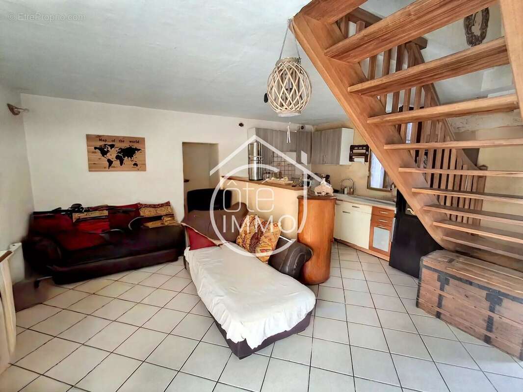 SAINT GERMAIN ET MONS : Charmante maison 6 pièces de 125m² avec jardin - photo 15