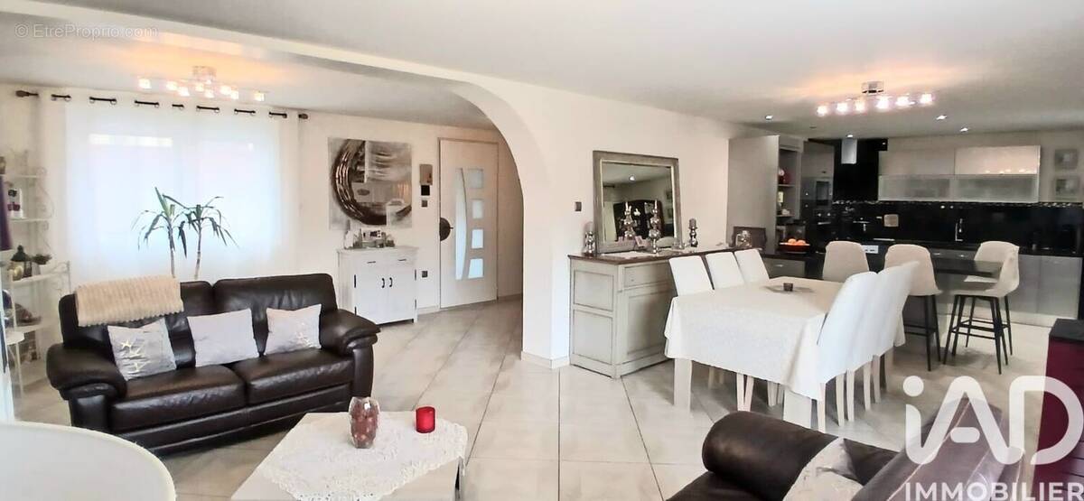 Photo 1 - Maison à FRAISSES