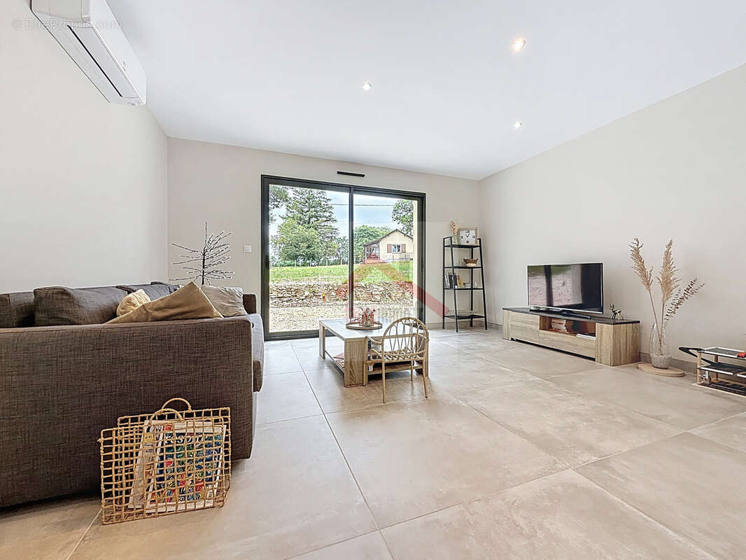 Maison à LA CASSAGNE