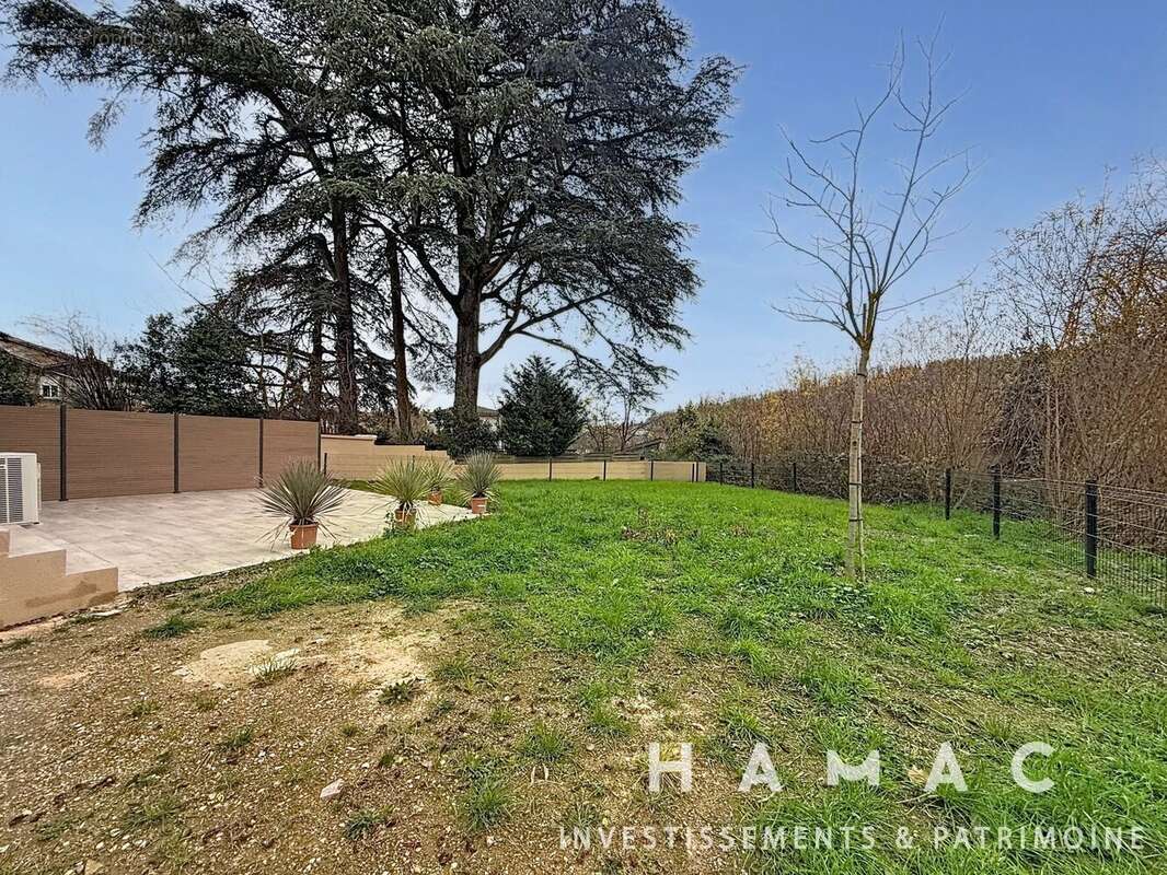 Appartement à FONTAINES-SUR-SAONE