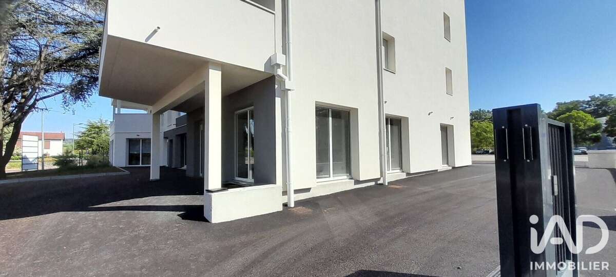 Commerce 86 m² à Beaune  - photo 2