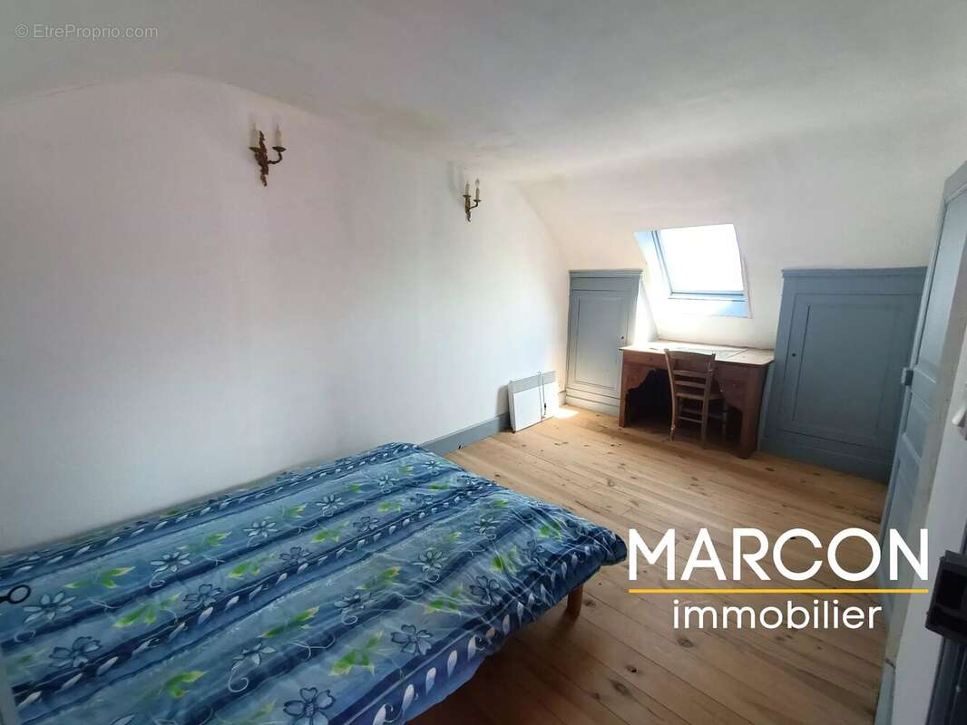 Maison à LE MONTEIL-AU-VICOMTE