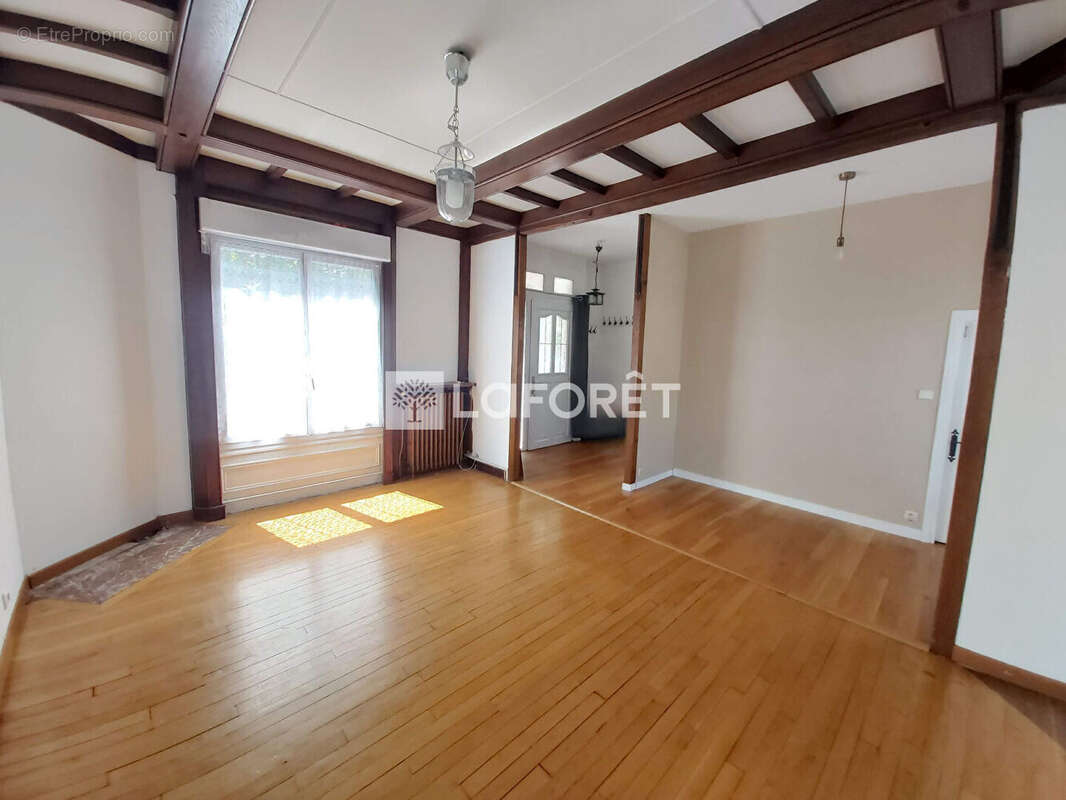 Maison à VILLEMOMBLE