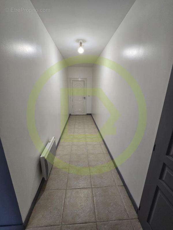 Appartement à SAINT-JEAN-DE-LA-RUELLE