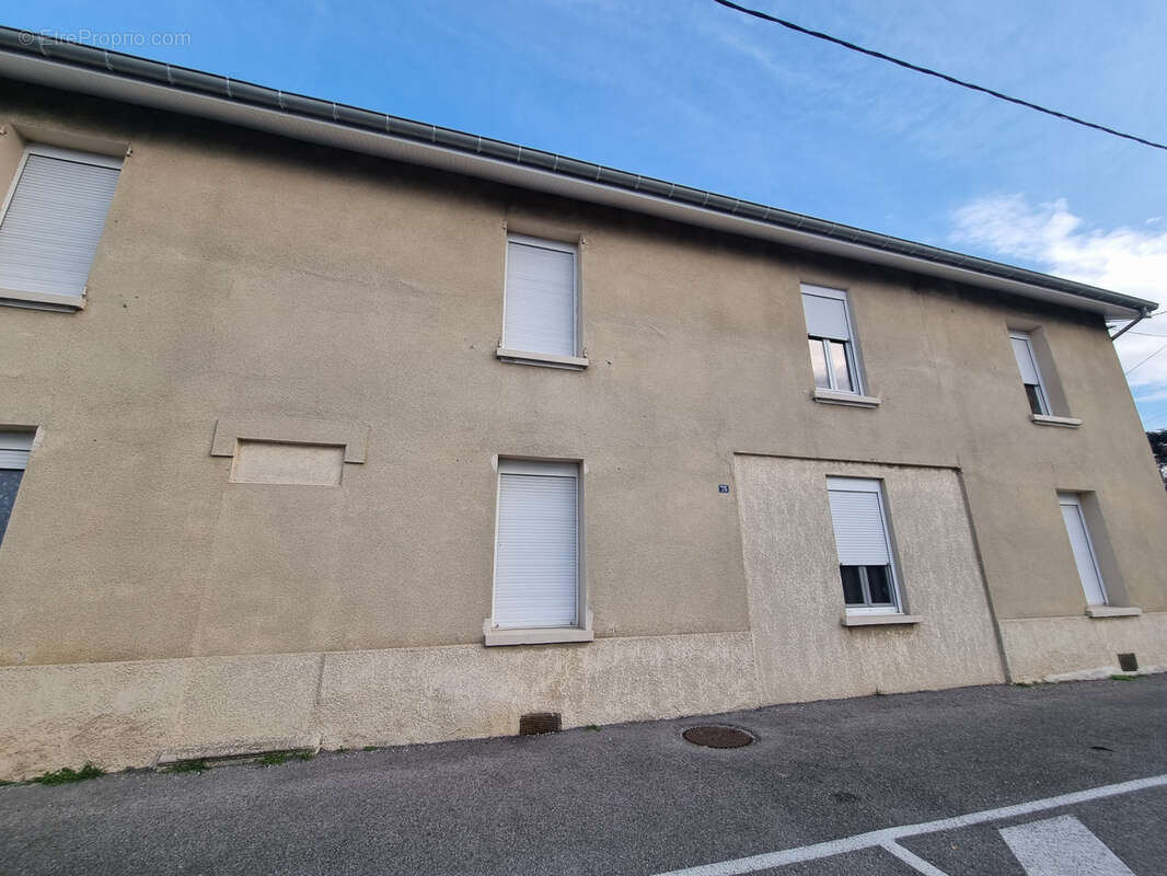 Appartement à CHANAS