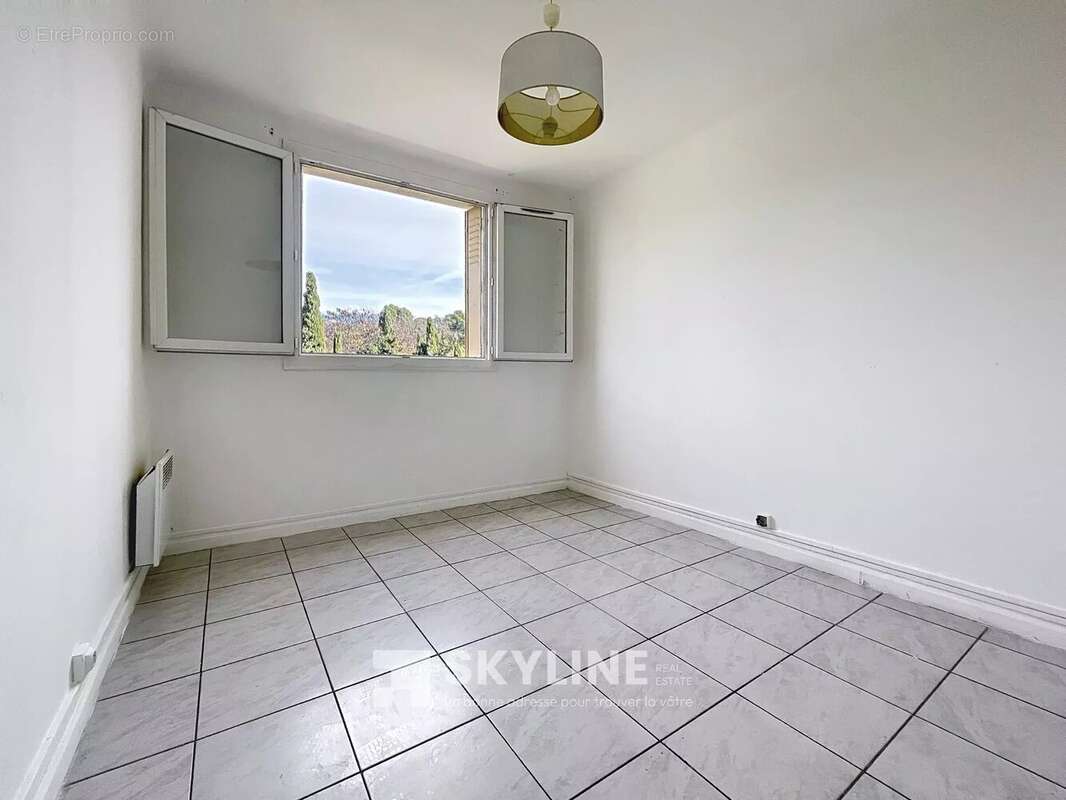 Appartement à MARSEILLE-14E