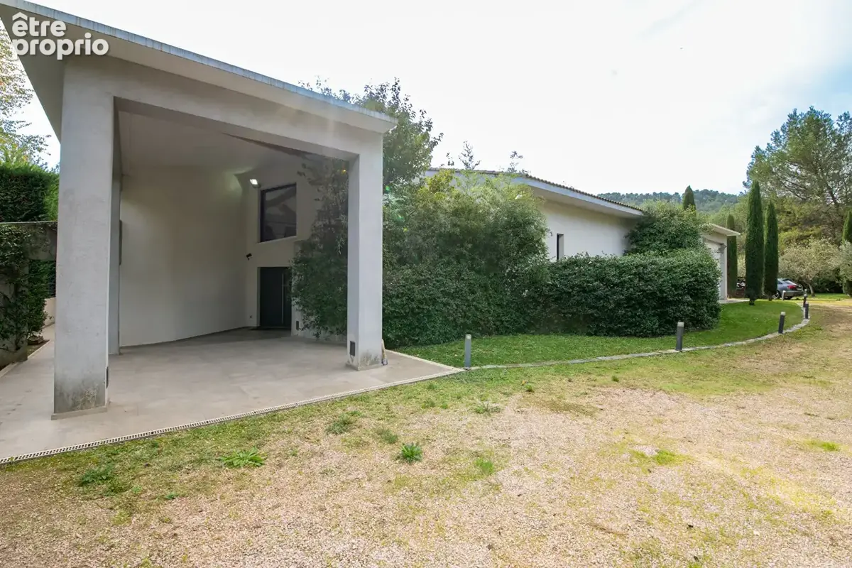 Auriol ? Villa de prestige 5 pièces 272 m² ? Piscine ? Parc 5 000 m² - photo 6