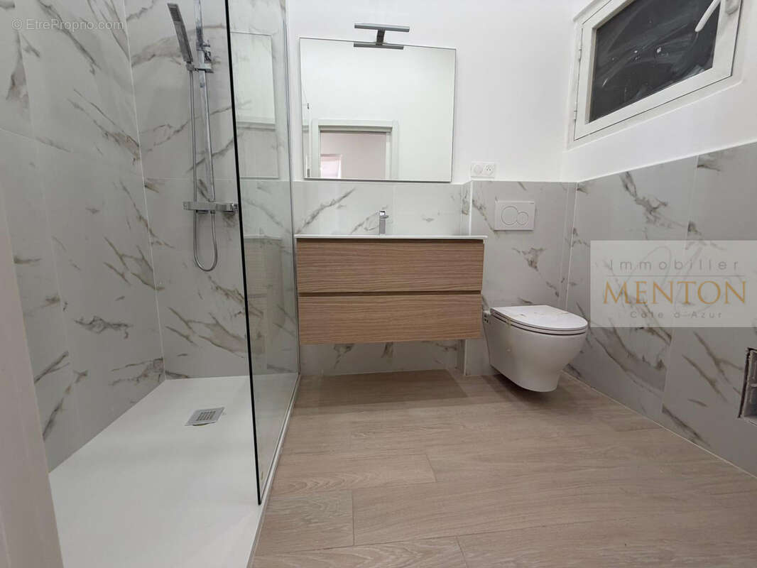 Appartement à MENTON