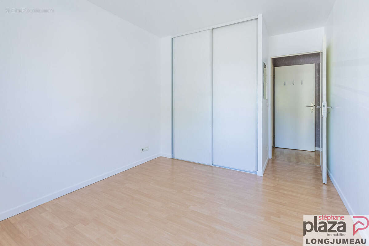 Appartement à CHILLY-MAZARIN