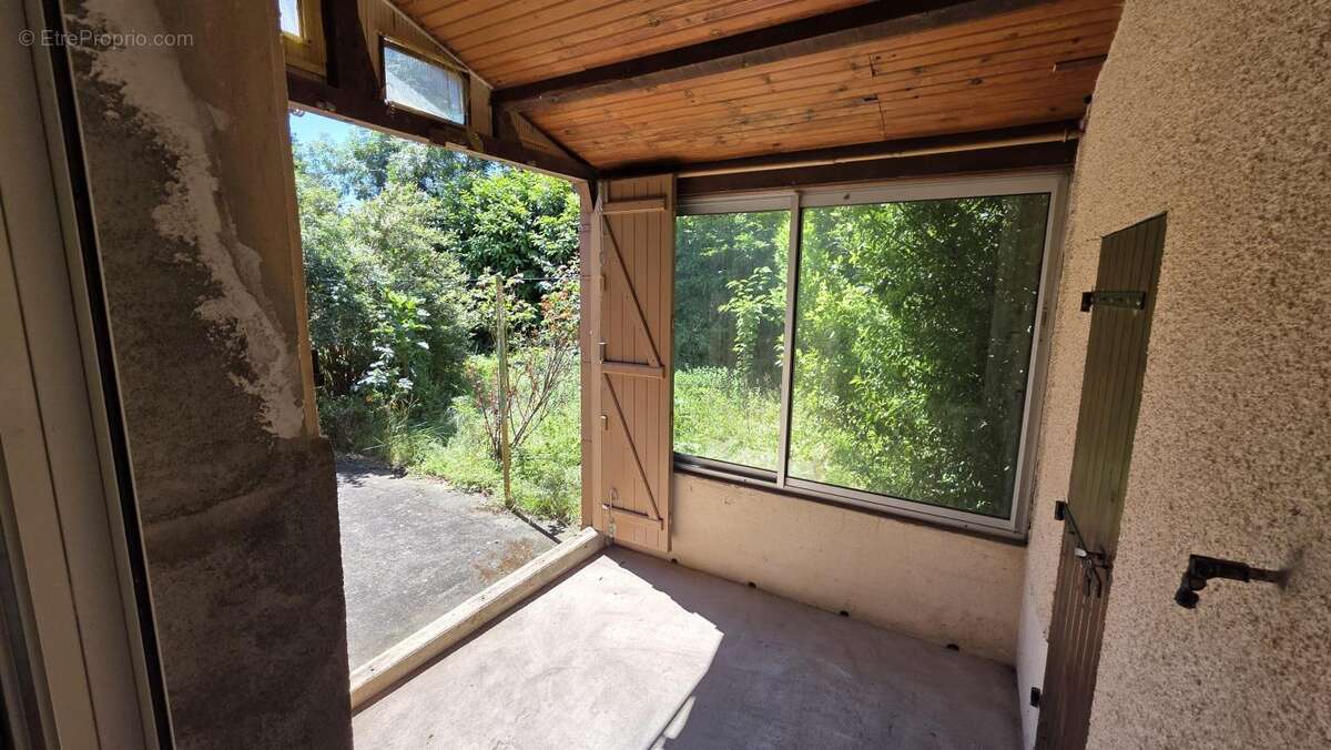Maison 92 m² à Castres  - photo 9