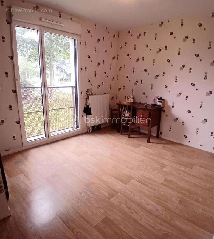 T3 de 65 m2 avec jardin privatif, terrasse, parking et cellier-Saint-Jacques-de-la-Lande - photo 5