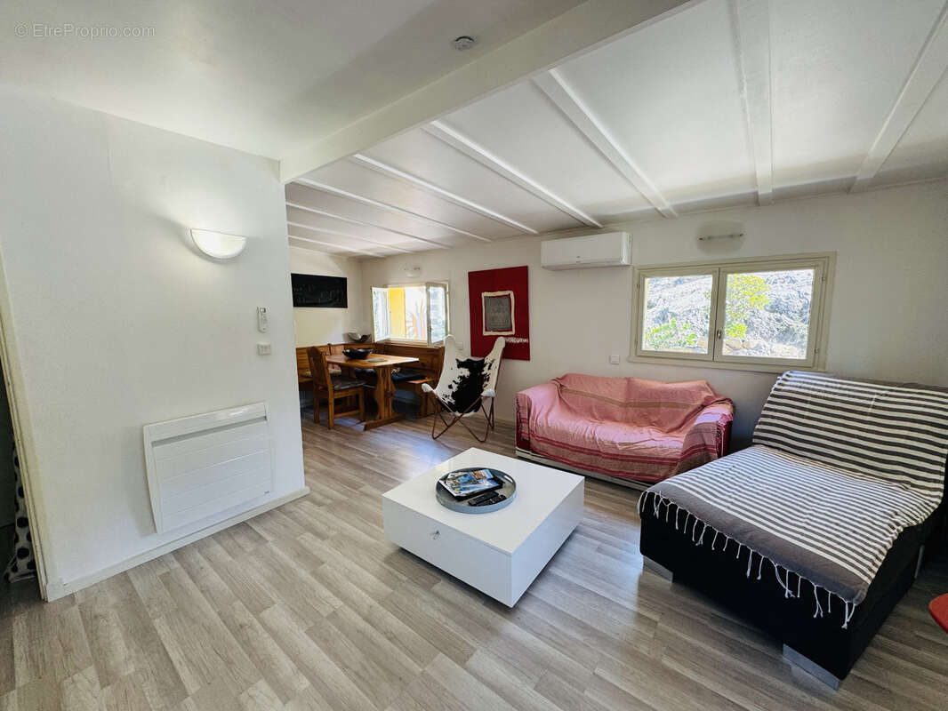 Maison à BORMES-LES-MIMOSAS