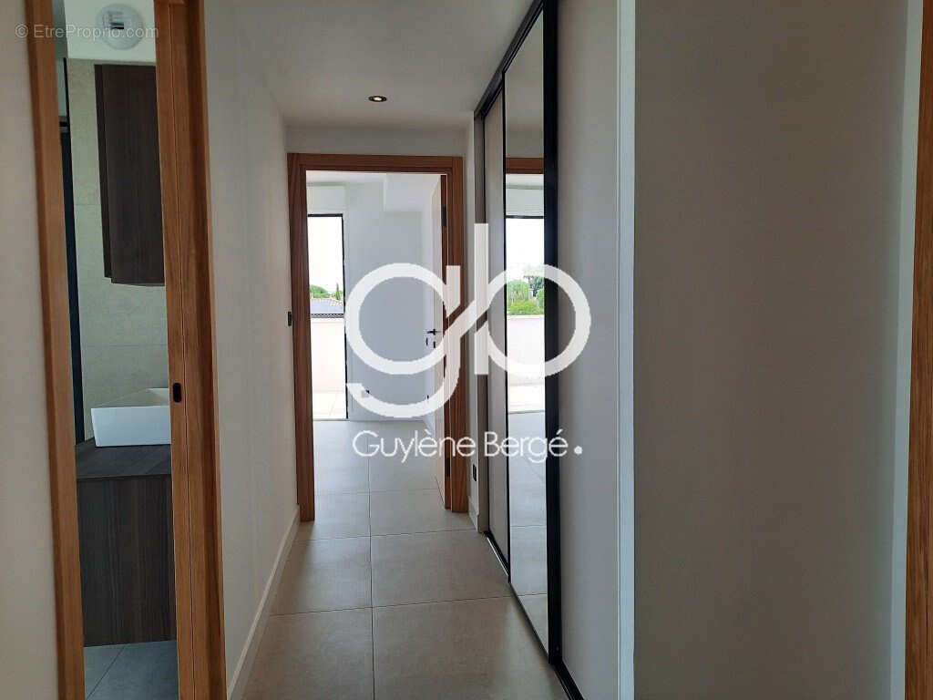 Appartement à CASTRIES