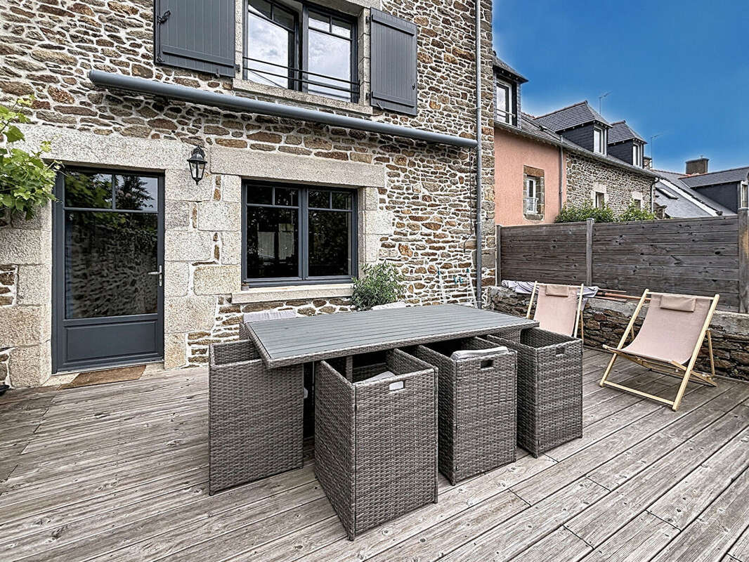 Maison à PLOUER-SUR-RANCE