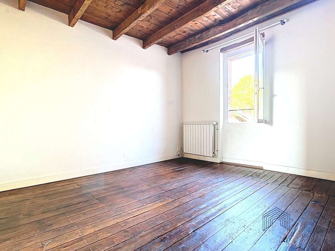 Maison à SAINT-SULPICE