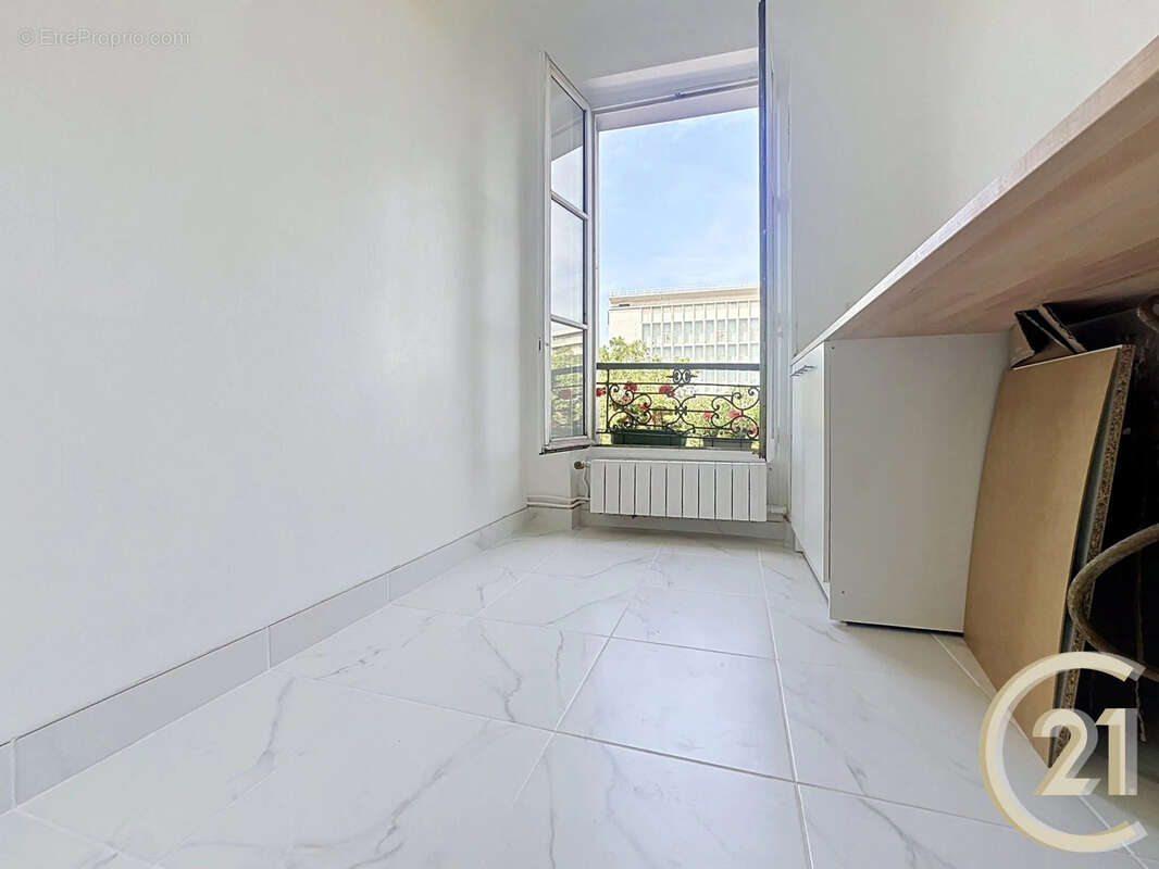 Appartement à PARIS-12E