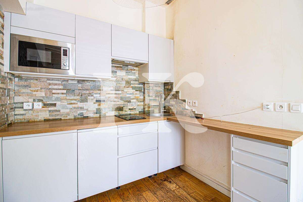Appartement à PARIS-7E