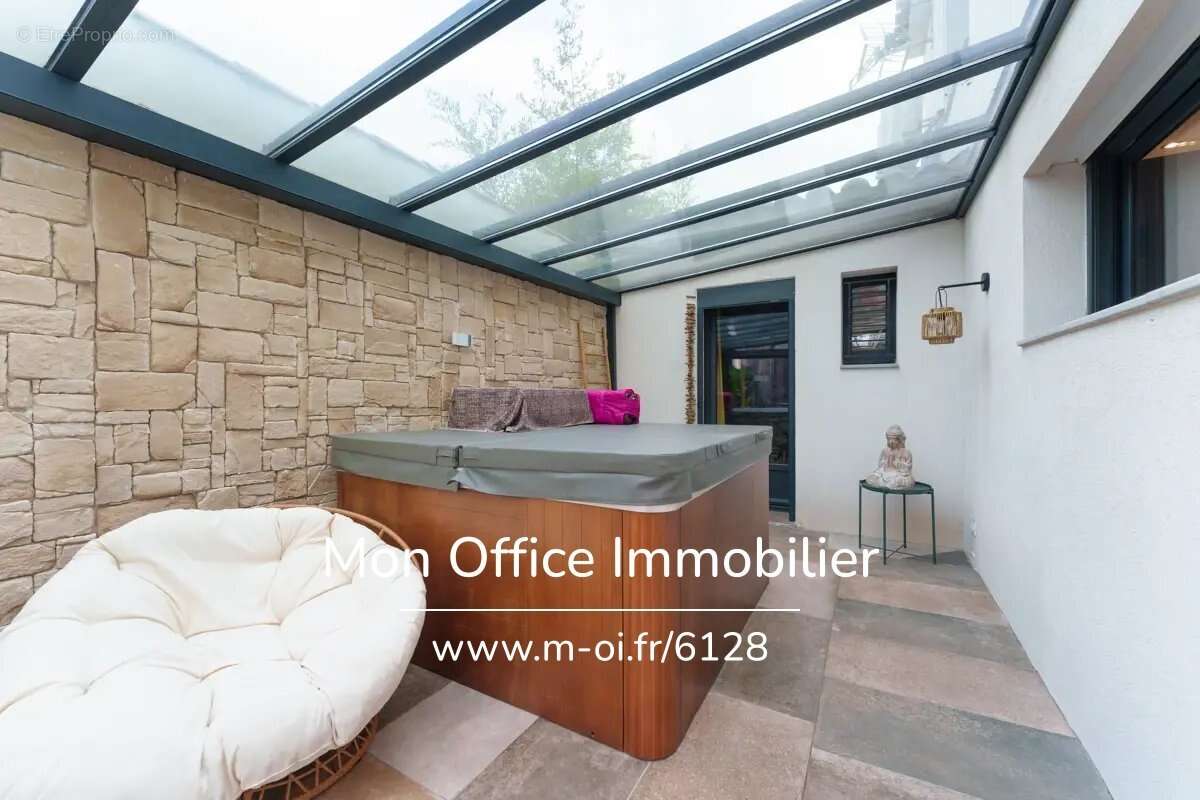 Maison à SAUSSET-LES-PINS