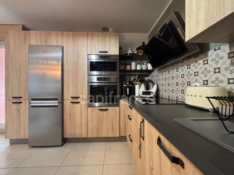 Appartement à MEZE