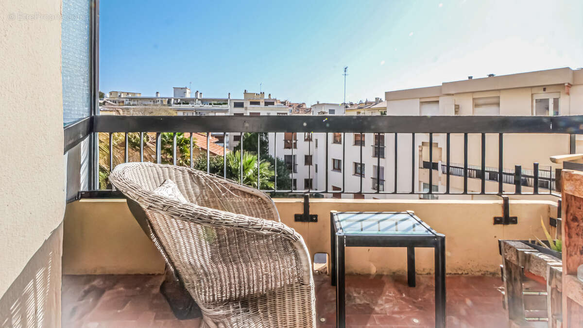 Appartement à HYERES