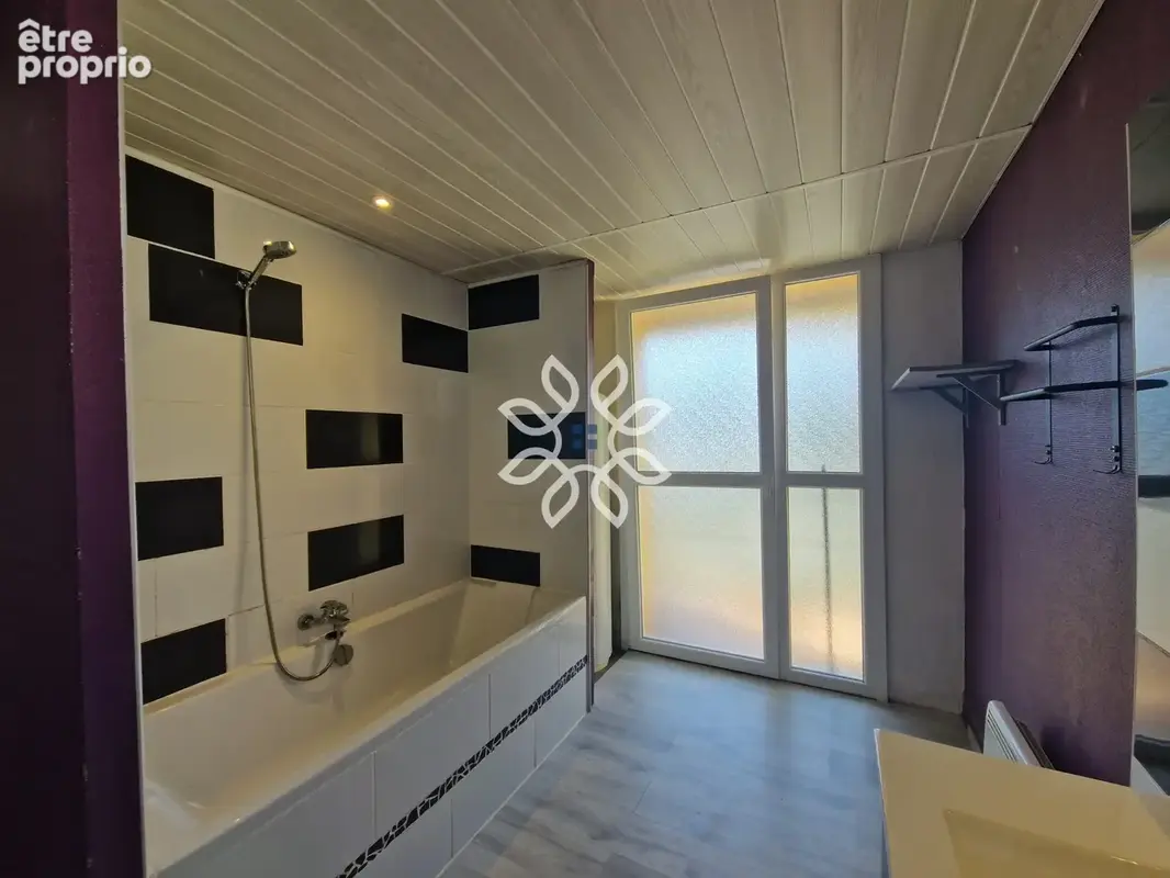 Maison familiale avec jardin, terrasse et garage Sainte Florine - photo 13