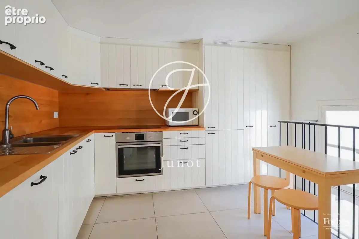Paris 5e - MAUBERT-MUTUALITE / RUE MAÎTRE ALBERT - Triplex - 4 pièces - 96,95m² Carrez - 106,62m² au sol - 3 chambres - Esprit m - photo 12