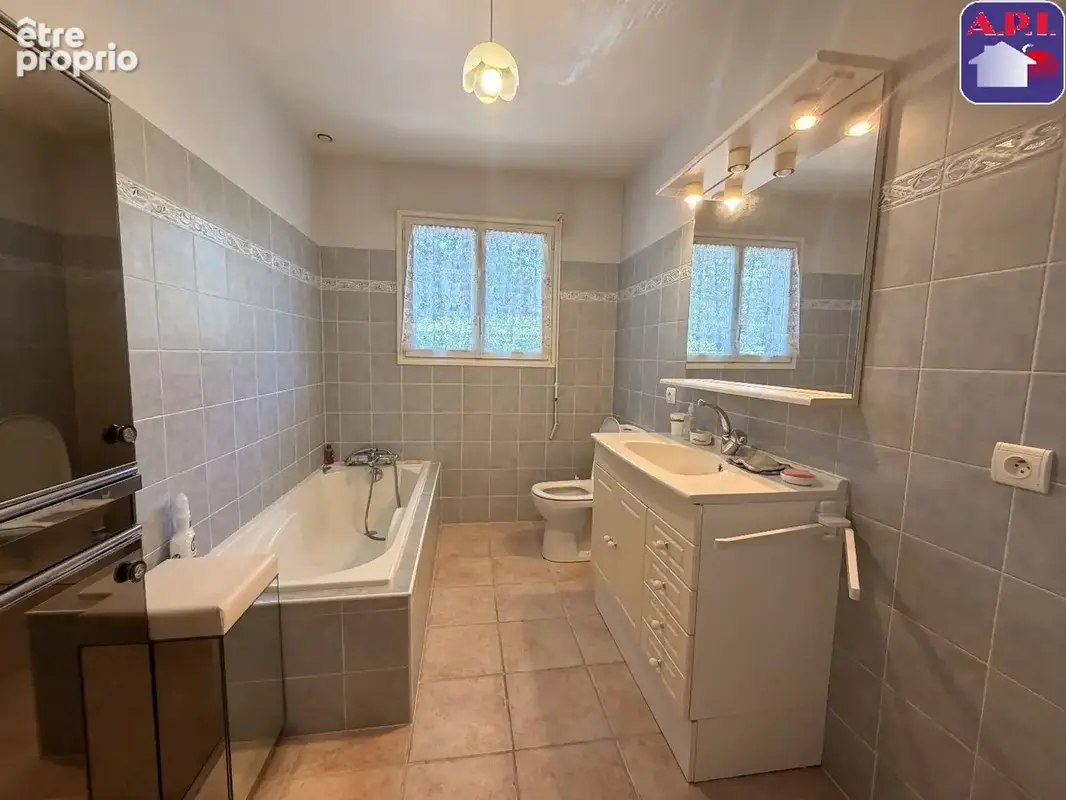 Maison 100 m² à Foix  - photo 5