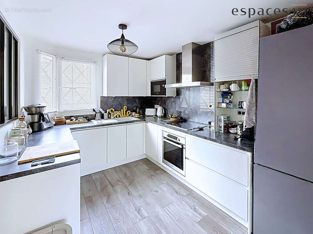 Maison Montigny Le Bretonneux 5 pièce(s) 105 m2 - photo 2