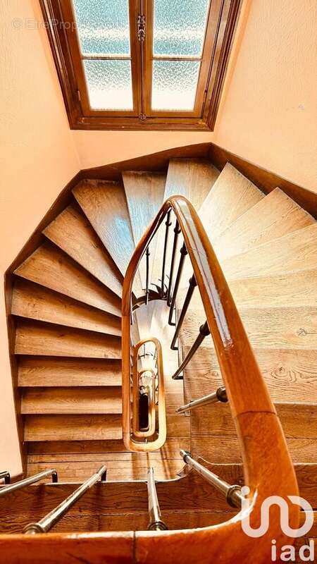 Photo 2 - Appartement à COURBEVOIE