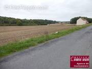 Terrain à BETON-BAZOCHES