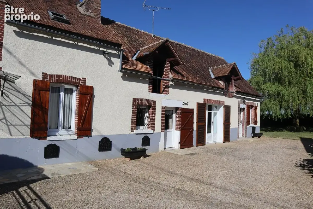 Maison 100 m² à Saint-Germain-Des-Pres  - photo 2
