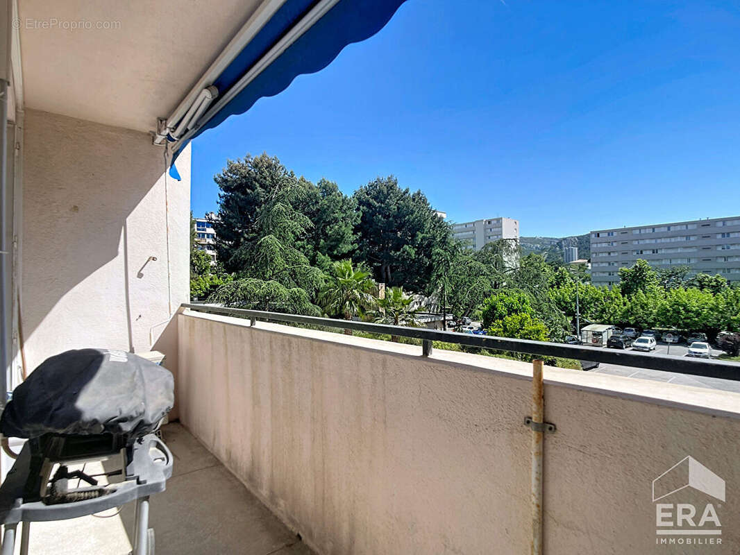 Appartement à MARSEILLE-9E