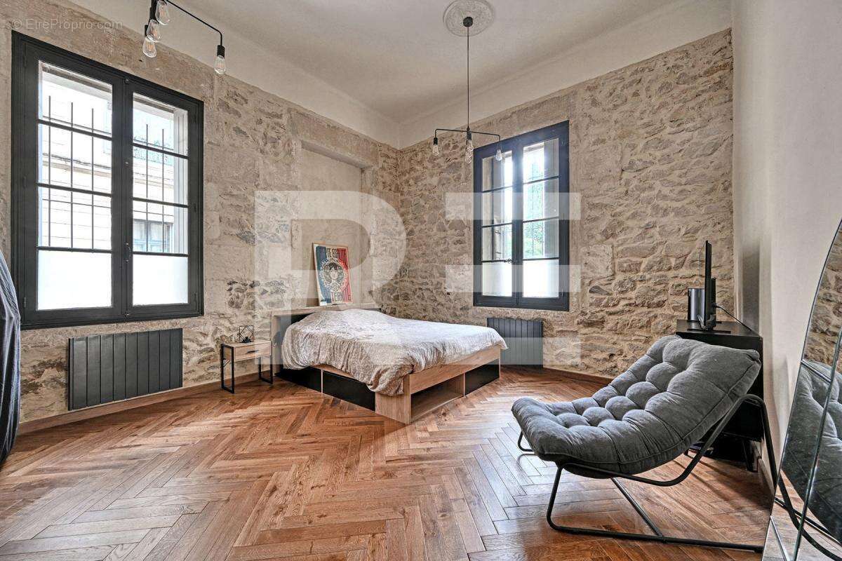Appartement à NIMES