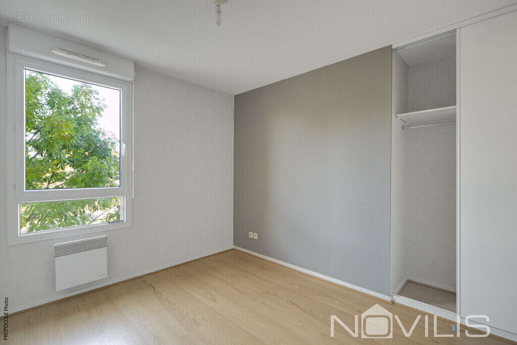 Appartement à LA SALVETAT-SAINT-GILLES