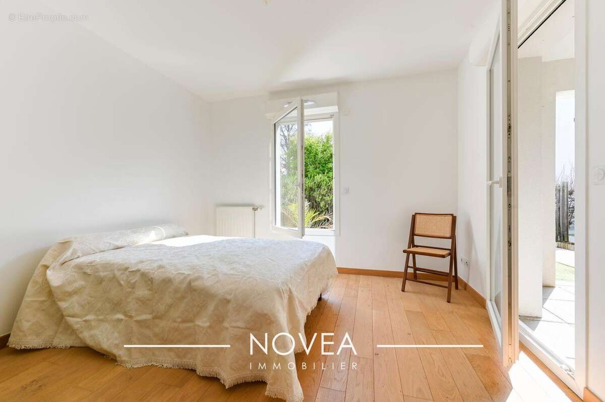 Appartement à SAINT-CYR-AU-MONT-D'OR