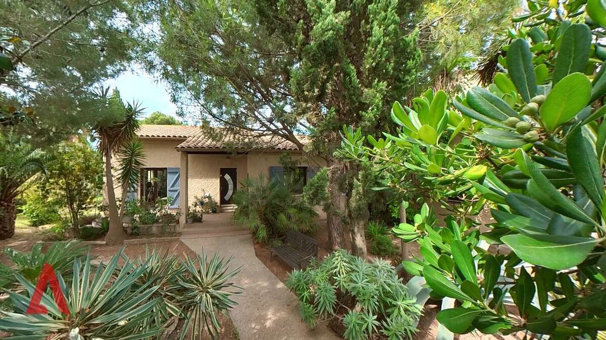 Maison à NEZIGNAN-L'EVEQUE