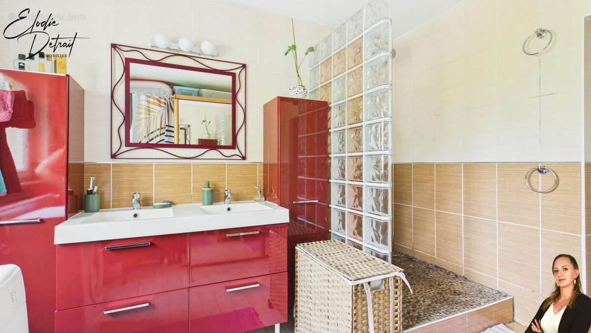 Maison 106 m² à Saint-Saturnin  - photo 8