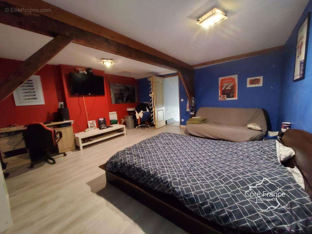 Revin 08. Immeuble de rapport - photo 5