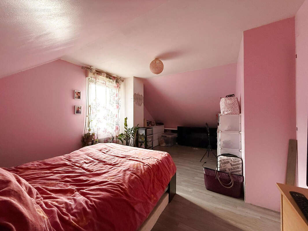 Maison à L'ISLE-SUR-LE-DOUBS