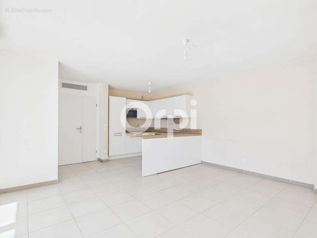Appartement à MANDELIEU-LA-NAPOULE