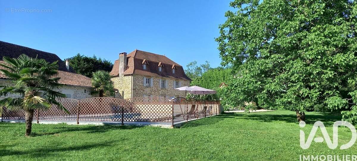 Maison 280 m² à Causse-Et-Diege  - photo 3