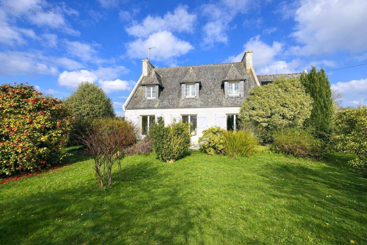 Maison à PLOUGASNOU