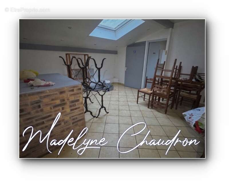 Commerce à SAINT-VRAIN