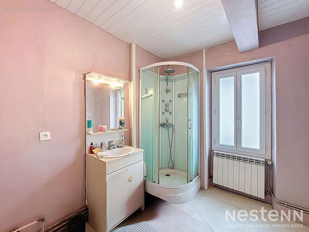 Maison à VALENCE-SUR-BAISE