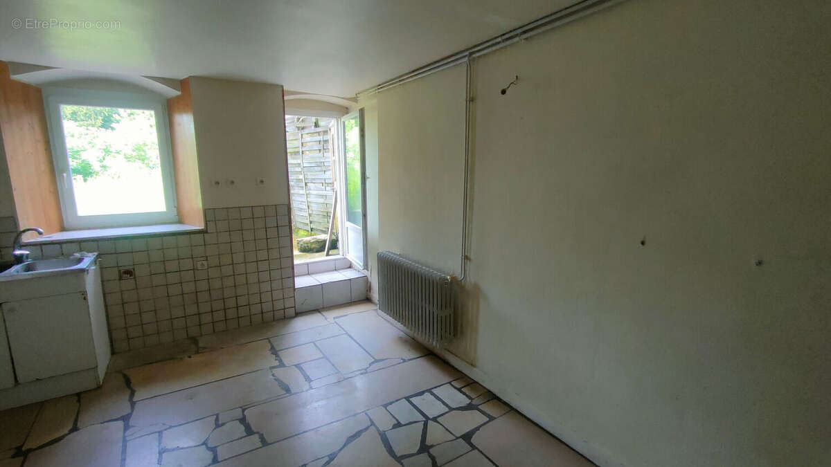 Maison à HAUTEVILLE-LOMPNES