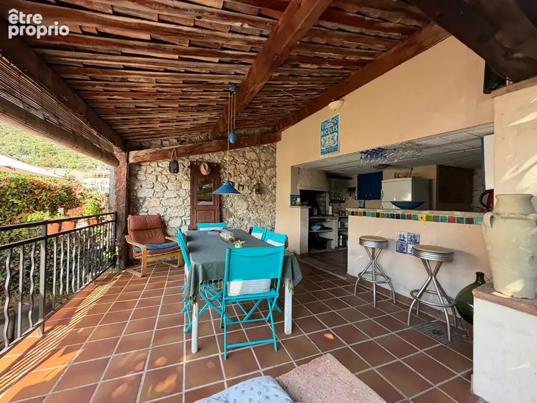 Le Broc : Maison de village 5 Pièces avec dépendance et jardin - photo 5